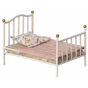 A22---MAILEG---11-111500.JPG