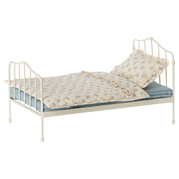 A22---MAILEG---11-211600.JPG