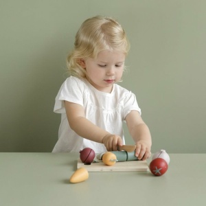 A22---little dutch---LD4484VEGETABLE_2_P.JPG