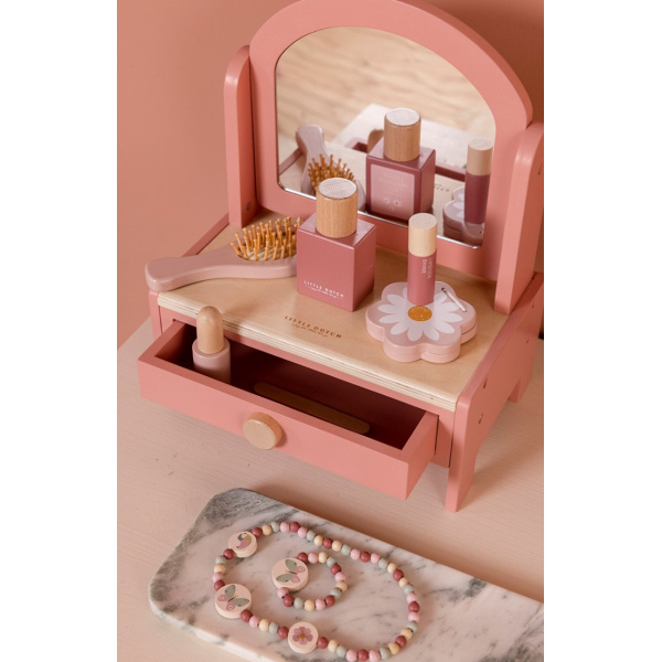 VANITY TABLE