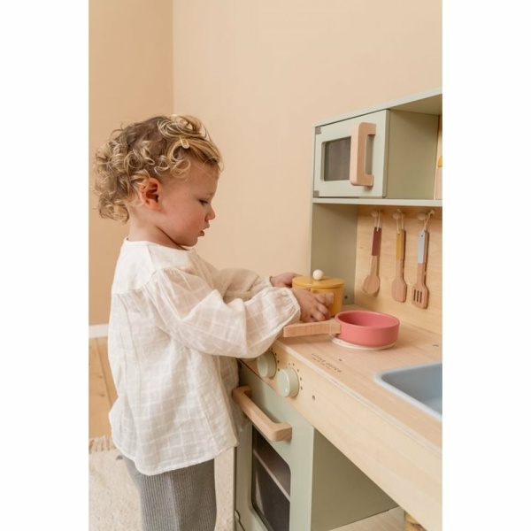 CUCINA IN LEGNO