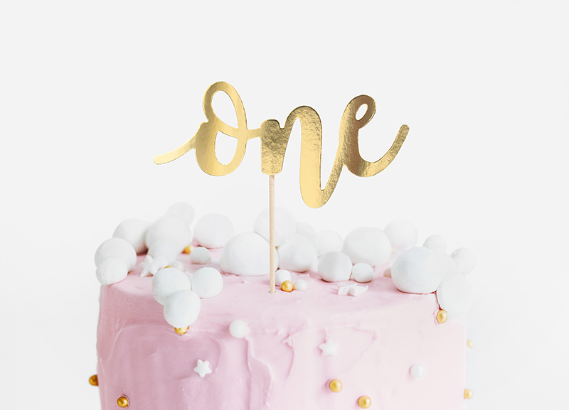 Cake topper One