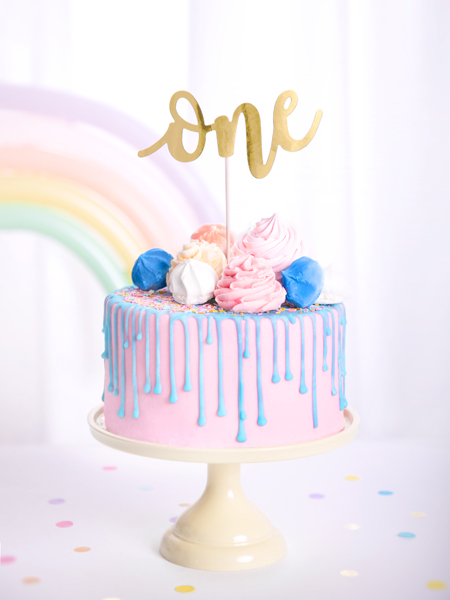 Cake topper One
