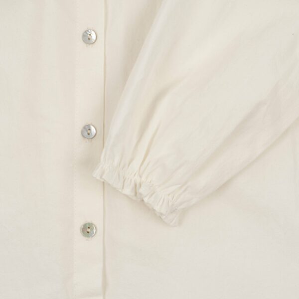 Camicia con colletto in pizzo