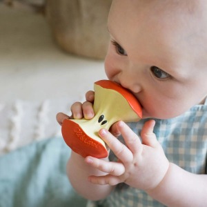 C Oli () Carol PAPPLEAPPLE 3 P.JPG Massaggiagengive Pepa the Apple
