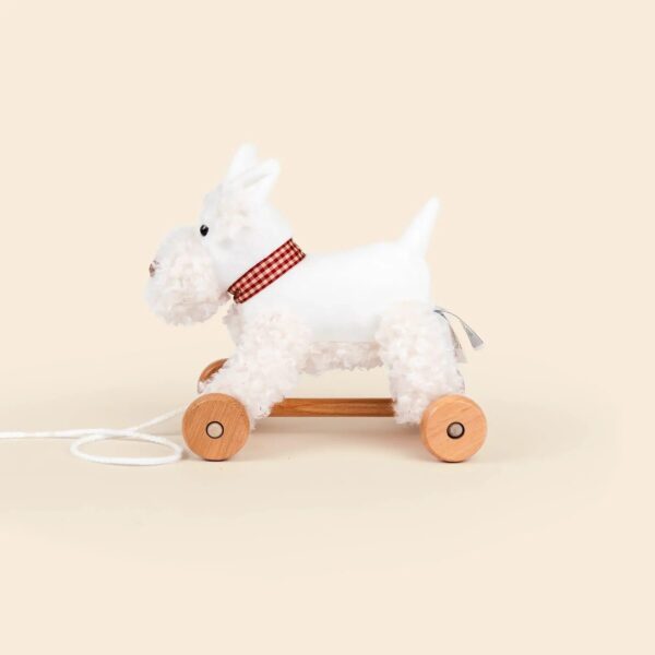 PULL-ALONG LOLA
