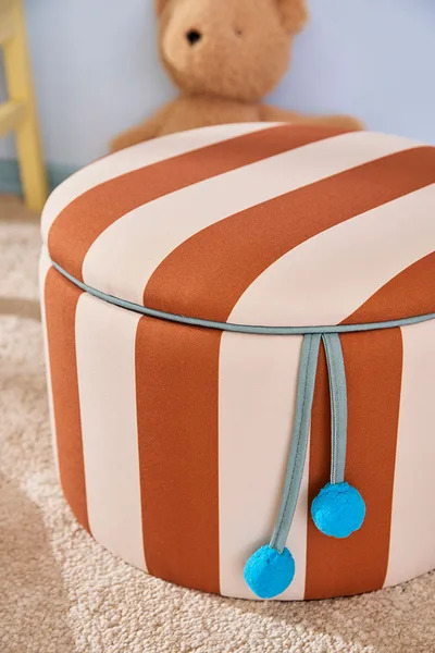 C Kid S Concept 10010082 2 P.JPG Pouffe cilindrico contenitore