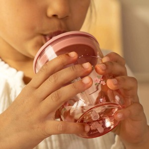 C Little Dutch 108023065406 2 P.JPG Bicchiere con cannuccia 250 ml