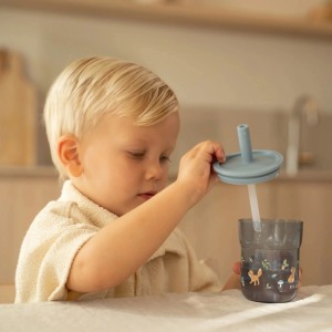 C Little Dutch 108023065408 1 P.JPG Bicchiere con cannuccia 250 ml