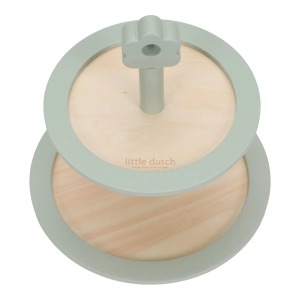 Etagere con dolcetti in legno