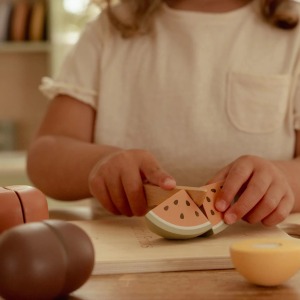 Set di frutta in legno