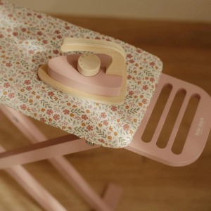 C Little Dutch LD2523IRONING 3 P.JPG Asse da stiro in legno
