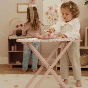 C Little Dutch LD2523IRONING 5 P.JPG Asse da stiro in legno