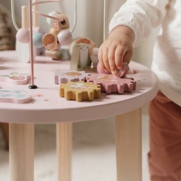 Activity table – Fairy Garden