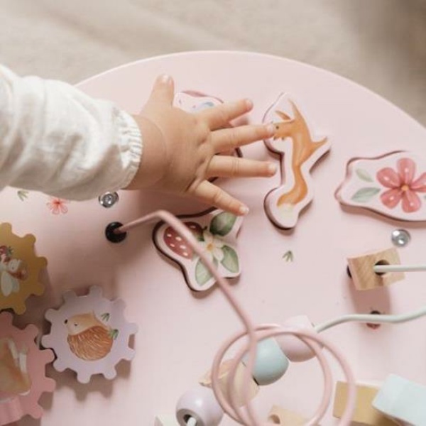 Activity table – Fairy Garden