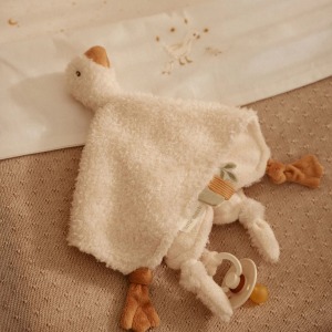C Little Dutch LD8427GOOSE 3 P.JPG Dou Dou Goose