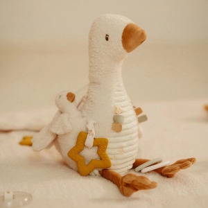 C Little Dutch LD8431GOOSE 3 P.JPG Activity Goose