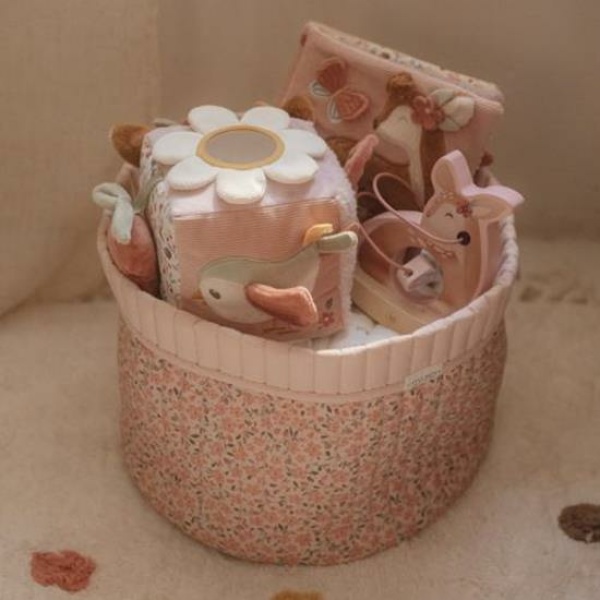 Soft activity cube – Fairy Garden