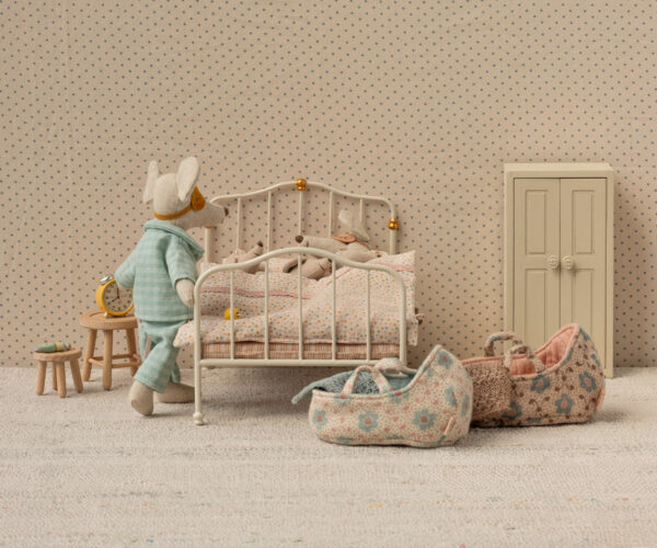 Letto vintage, Topo
