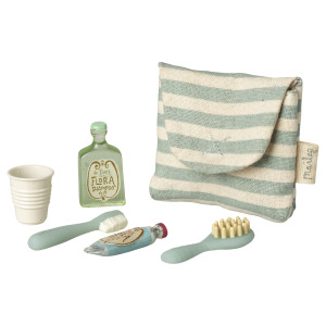 C---maileg---11-630301.JPG Set accessori bagno con borsa per topi