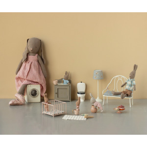 Bunny, Taglia 4 – Vestito e scarpe