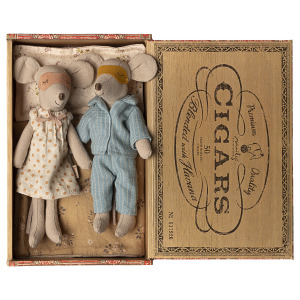 Mamma e papà in scatola portasigari