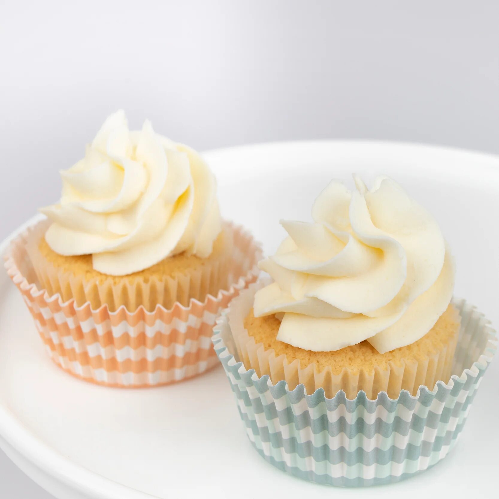 Cupcake Kit Bunny Greenhouse