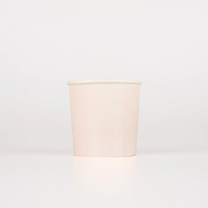 Bicchieri di carta rosa