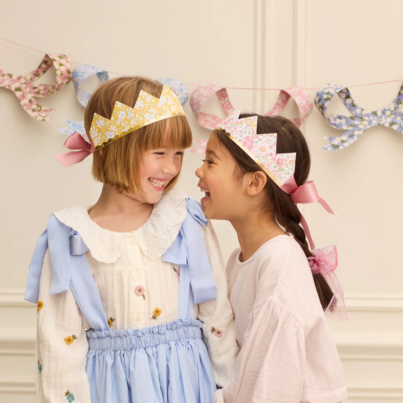 Corone per feste Liberty