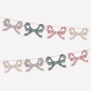 Ghirlanda con fiocchi festosi Liberty