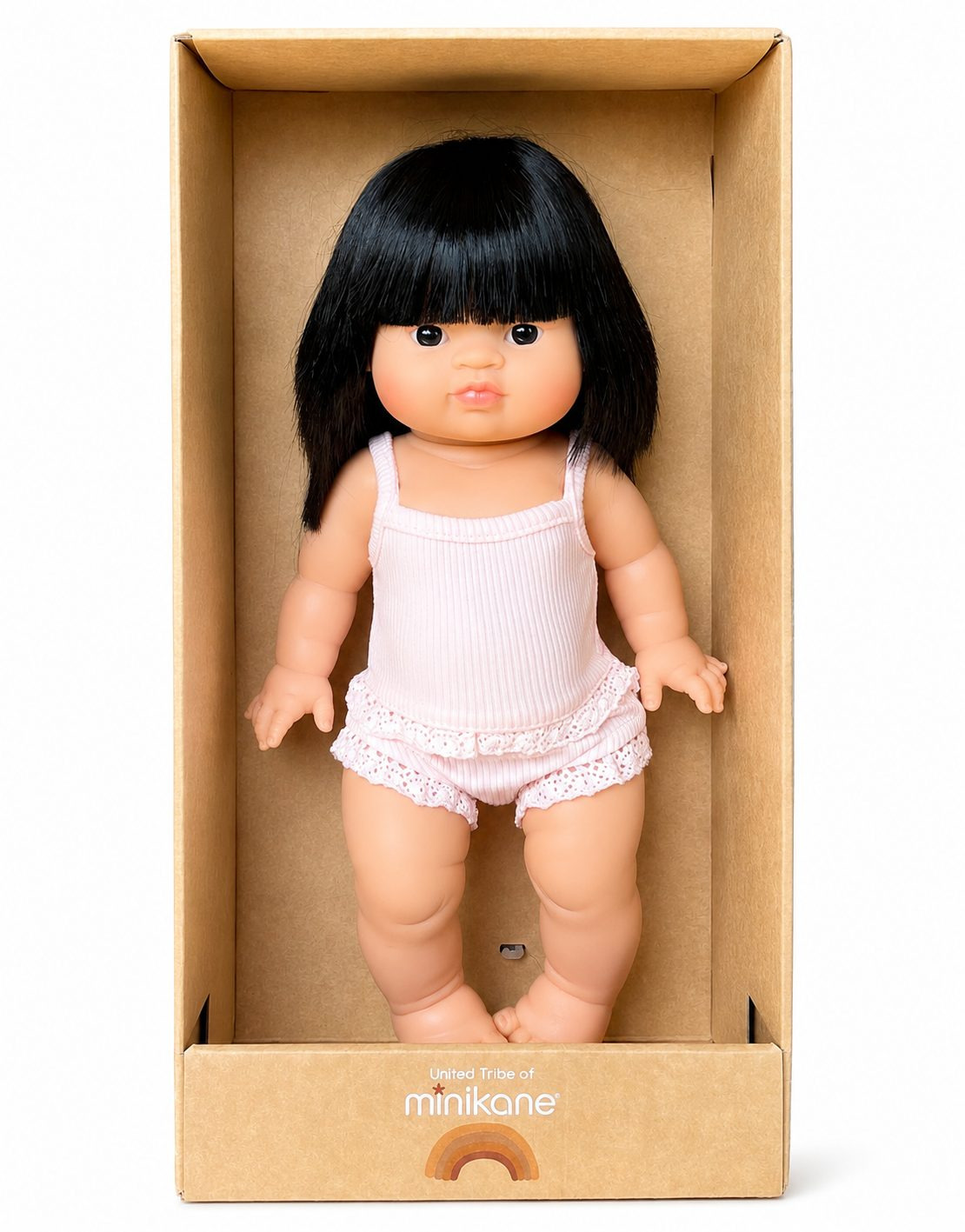 C---minikane---PA34032-B01JADE.JPG Bambola Minikane – Jade – con completino rosa e scatola