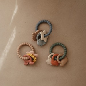 C Mushie 1856NATURE 4 P.JPG Anello massaggiagengive