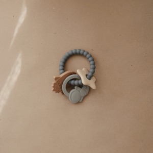 C Mushie 1856SPACE 2 P.JPG Anello massaggiagengive