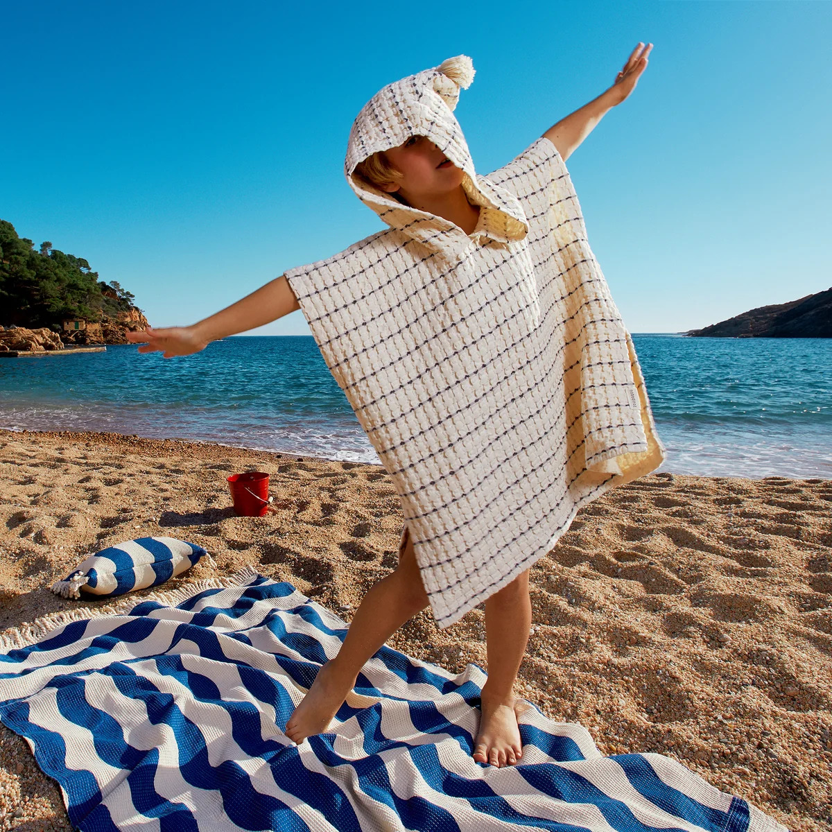 C---nobodinoz---PORTOFINO PONCHOBLACK STRIPES_2_P.JPG Poncho mare Portofino
