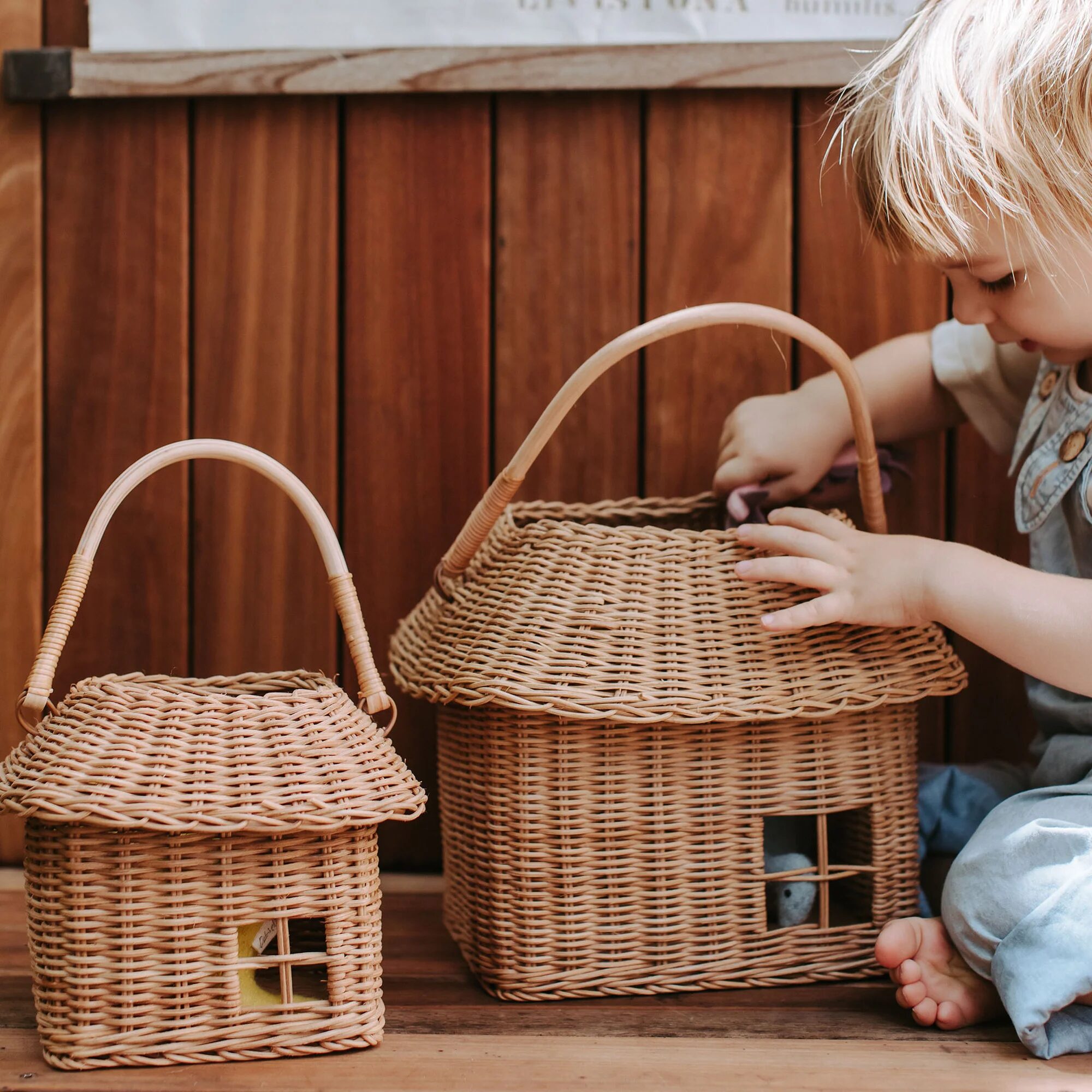 RATTAN HUTCH BIG BASKET