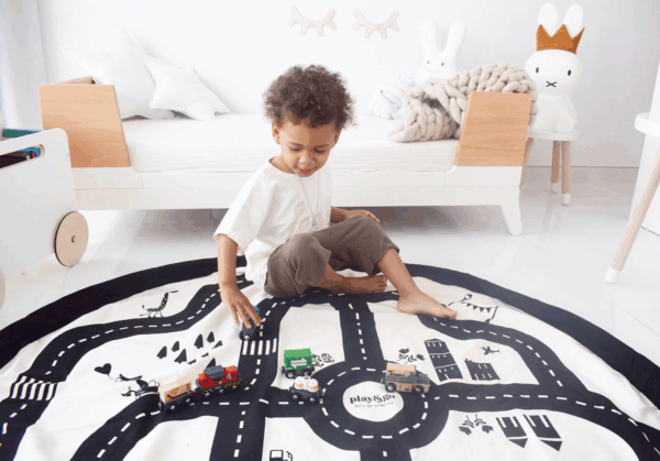 Tappeto e porta giochi – Roadmap