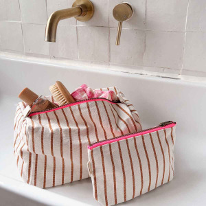C---rose in april---VIC1851_1_P.JPG Beauty da toilette Vic