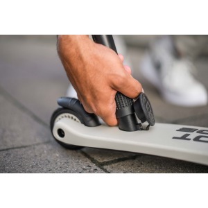 C Scoot And Ride S00071 10 P.JPG Triciclo e Monopattino Highwaykick 1 Push and Go
